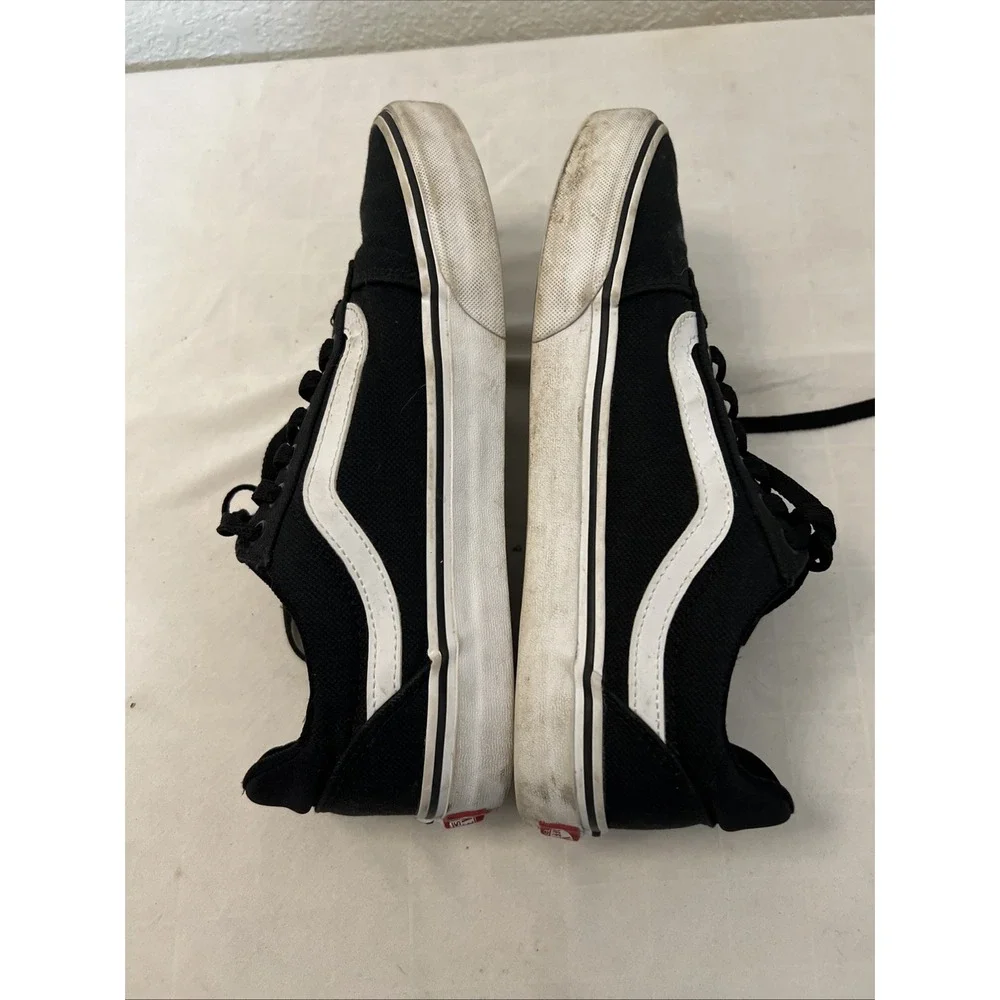 Vans old school two toned black and white sneakers Men 9 Women 10.5‎